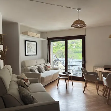 Apartment Tuca - Apartamento En Vielha Betren